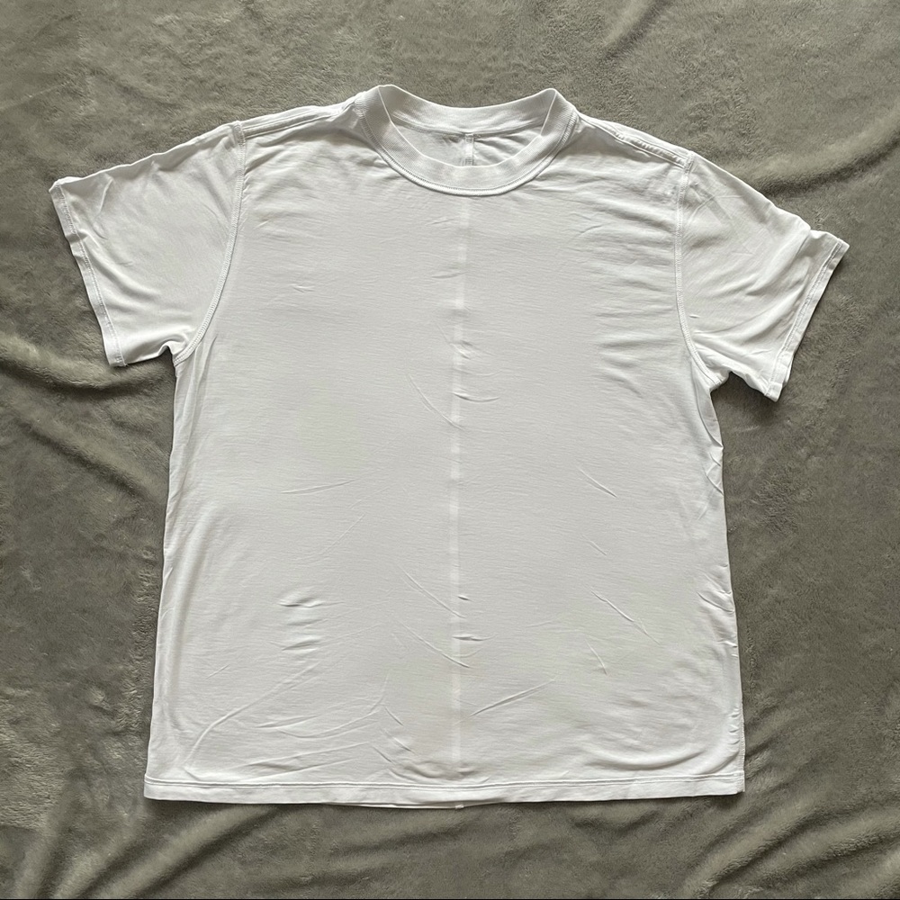 lululemon t shirt